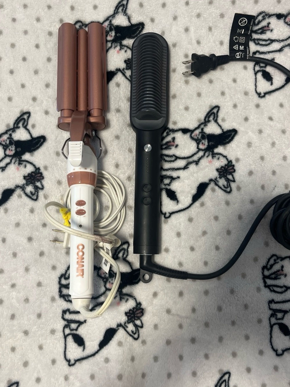 CONAIR White and Copper Triple Barrel Waver + Black Heated Brush Set